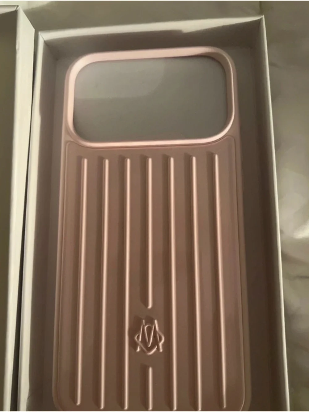 RIMOWA iphone 17
